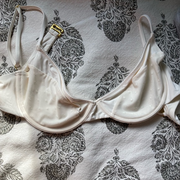 Weworewhat Swiss dot white bikini top - Picture 3 of 3